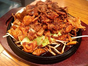 「富士ノ山食堂」の肉ミックスジューシー焼