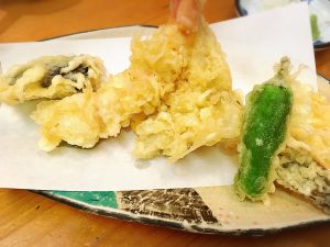 【池袋駅】生蕎麦とだし巻き玉子がしあわせ「浅野屋 池袋駅前本店」の天盛りせいろの天ぷら